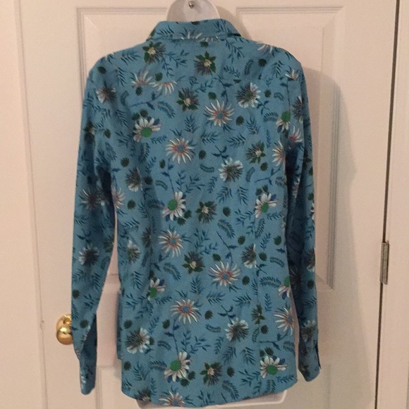 Lands’ End No Iron Supima Floral Blouse Like New - Picture 3 of 6
